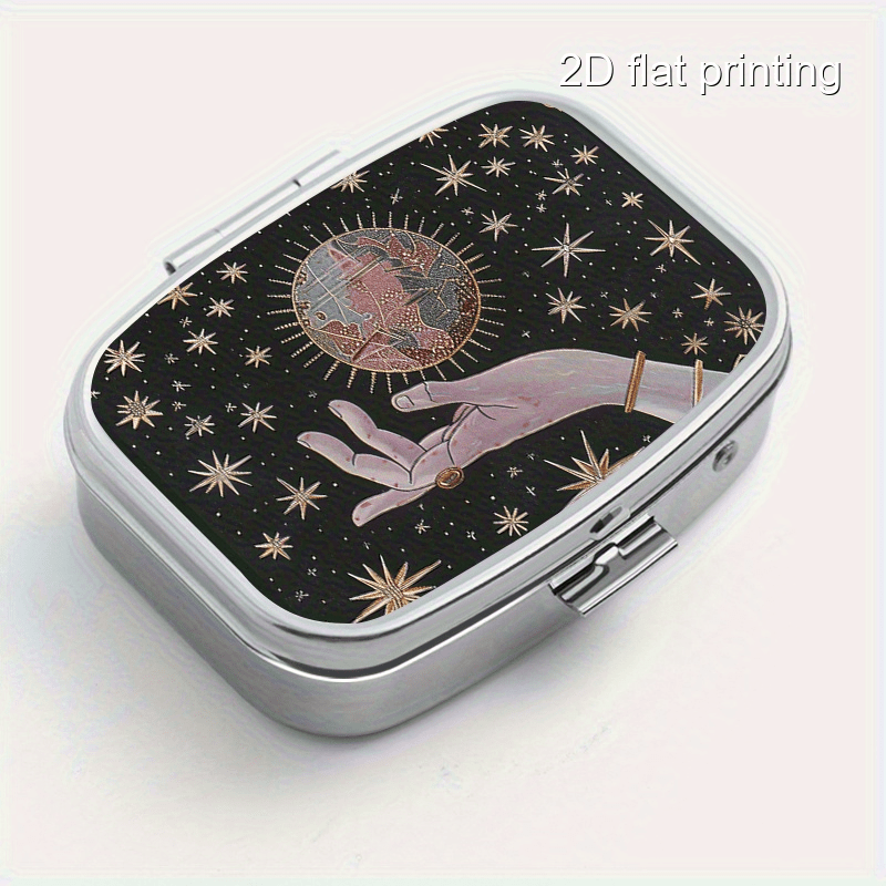 Travel Accessories In Store - 두 개의 칸과 손가락 끝 부분에